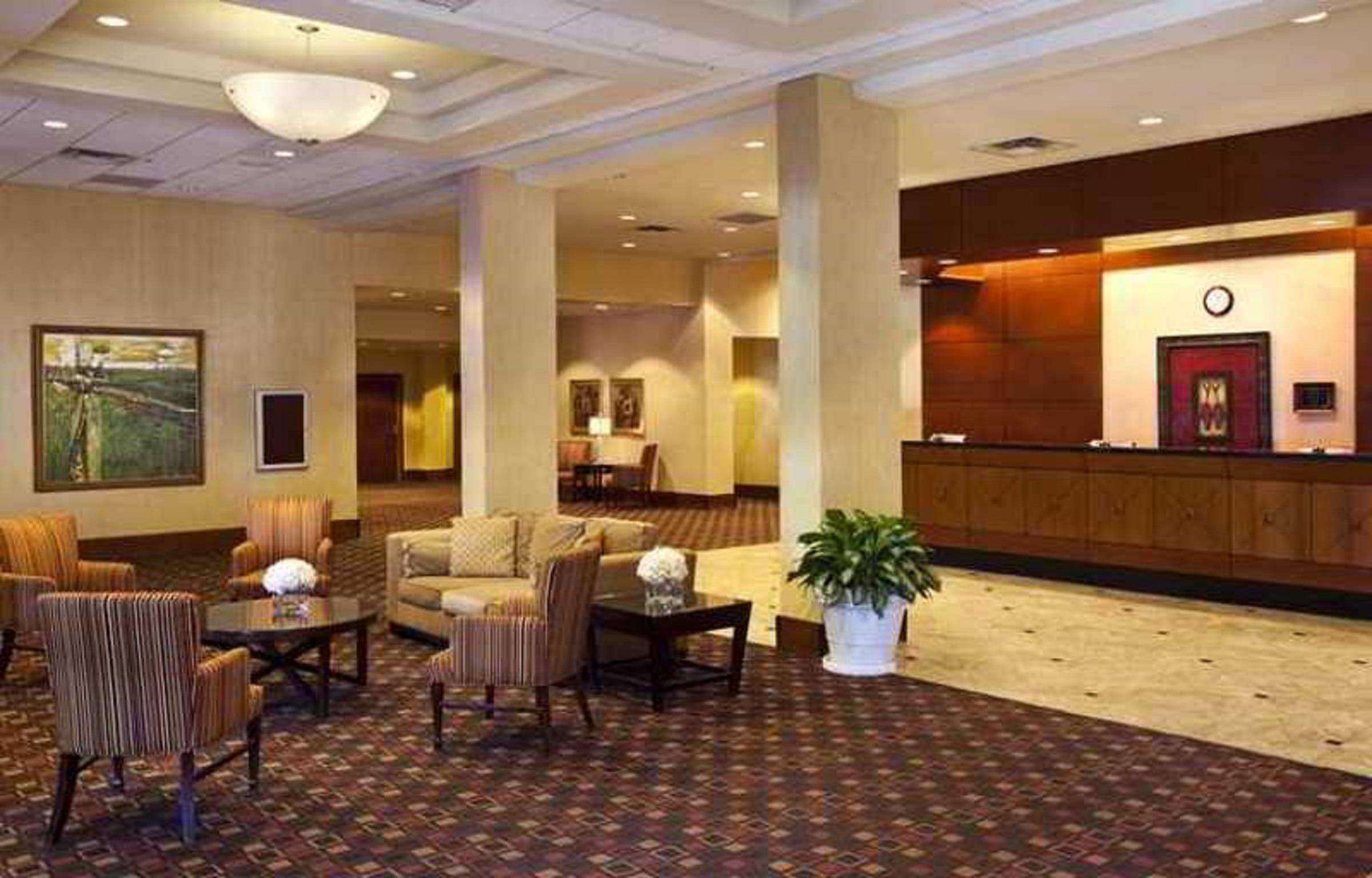 Doubletree By Hilton Hotel Tallahassee Bagian luar foto